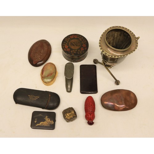 155 - Snuff boxes, incl. pewter shoe snuff box; a carved snuff bottle; decorative Japanese match box; a gl... 