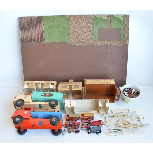 743 - Mixed collection to include eight vintage diecast farm models from Budgie Toys, Matchbox, Lesney, Di... 