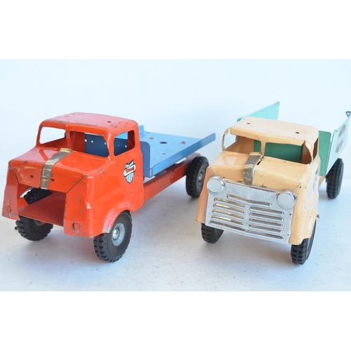 743 - Mixed collection to include eight vintage diecast farm models from Budgie Toys, Matchbox, Lesney, Di... 