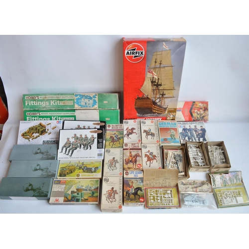 585 - Collection of plastic model kits to include Airfix 54mm mounted soldier figures, HMS Victory, 2 boxe... 