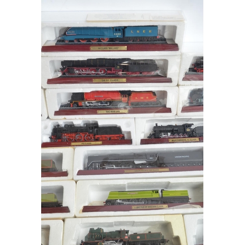 587 - Collection of Atlas Editions plastic pre-built Locomotive Legends series static models with a quanti... 