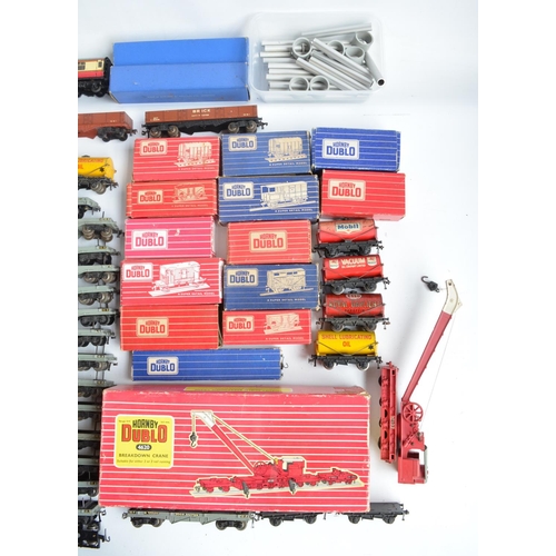 588 - Collection of previously run OO gauge metal bodied railway models from Hornby Dublo to include 2x Du... 