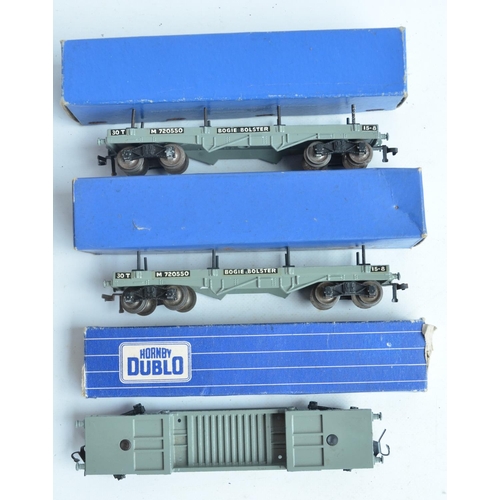 588 - Collection of previously run OO gauge metal bodied railway models from Hornby Dublo to include 2x Du... 