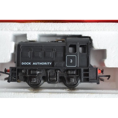 589 - Collection of OO/HO gauge railway models to include 3 electric locos (Hornby R066 LMS 4-6-2 Duchess ... 