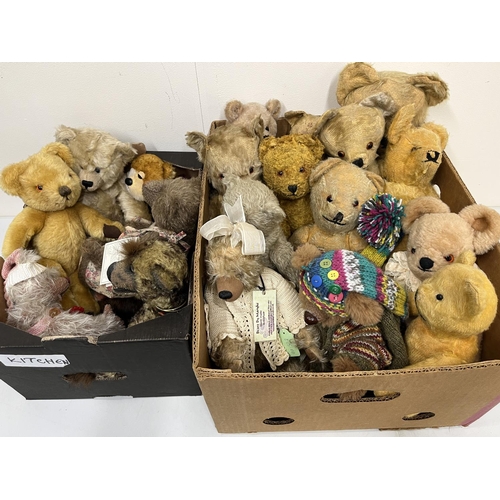 301 - Collection of teddy bears incl. The Dean's Rag Book & Co, 'Sarah'; One Merrythought Bear; Cliff Rich... 