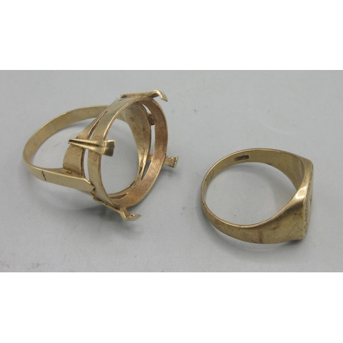 20 - 9ct yellow gold signet ring set with diamond, stamped 375, size S1/2, and a 9ct yellow gold empty so... 