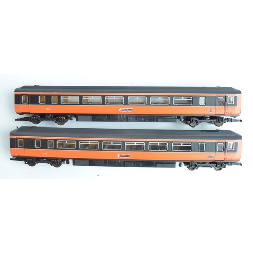 589 - Collection of OO/HO gauge railway models to include 3 electric locos (Hornby R066 LMS 4-6-2 Duchess ... 