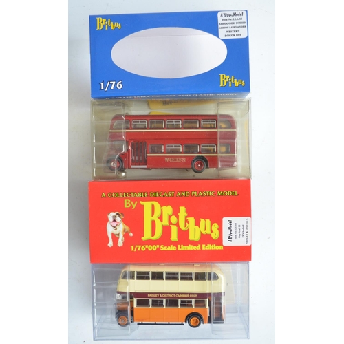 599 - Collection of boxed 1/76 scale (OO gauge) diecast vehicle models from Bachmann Scenecraft, Hornby Sk... 