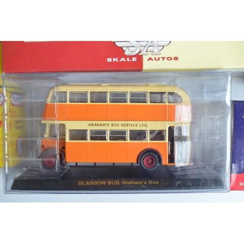 599 - Collection of boxed 1/76 scale (OO gauge) diecast vehicle models from Bachmann Scenecraft, Hornby Sk... 