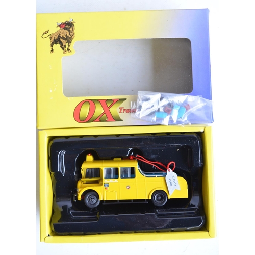 599 - Collection of boxed 1/76 scale (OO gauge) diecast vehicle models from Bachmann Scenecraft, Hornby Sk... 