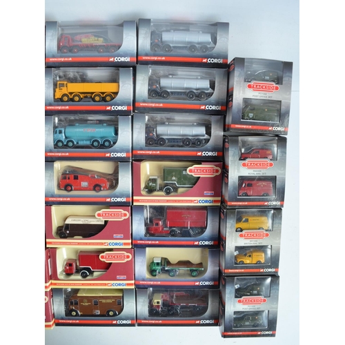 601 - Collection of diecast 1/76 scale (OO gauge) model vehicles from Corgi's Trackside range including li... 