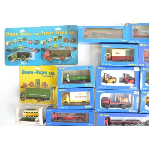 603 - Collection of boxed 1/76 scale (OO gauge) diecast vehicle models from Base-Toys, Citaro and Corgi Or... 