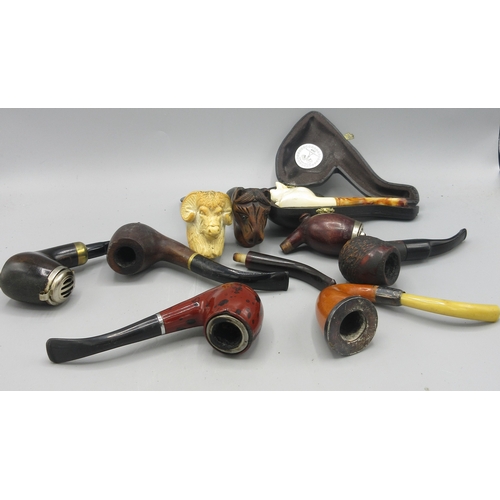 1206 - 20th Century Calabash - Sherlock Holmes pipe with silver mounts, Birmingham 1920; cased Meerschaum p... 