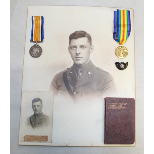 224 - Collection of Medals, military and personal items belonging to 2nd Lieutenant J.E. Cundall. Victory ... 