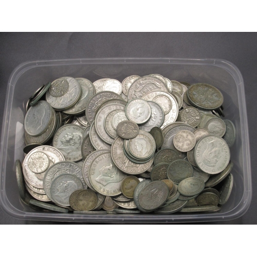 136D - Collection of Post-1920/Pre-1947 GB Silver content coins to inc. 3 Pence's, Half-Crowns and Shilling... 