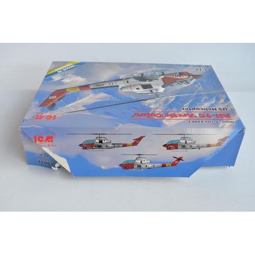 35 - Two 1/32 scale plastic model kits to include an Italeri Lockheed F-104A/C Starfighter and an ICM Bel... 