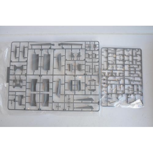 40 - Two unstarted 1/48 scale modern highly detailed model kits from Great Wall Hobby (GWH) to include a ... 