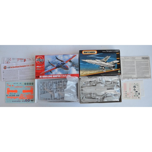 47 - Collection of 1/72 scale aircraft models to include an Airfix Avro Vulcan (please note some parts re... 