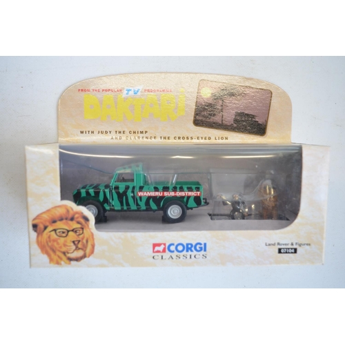 62 - Collection of Land Rover models from Corgi and Britain's including Corgi Classics 07104 Daktari Land... 