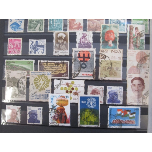 197 - Two albums cont. c19th/c20th India & States, South Africa, Transvaal, etc. stamps