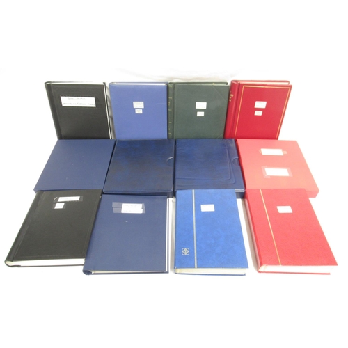 189 - Collection of GB Definitive, Commemorative issues and Regional Issues from 1970s-2010s in 12 folders