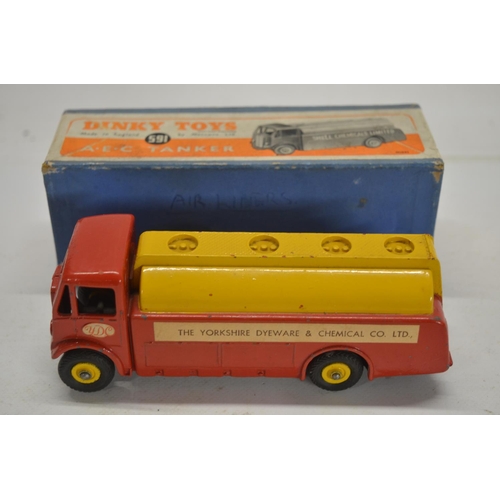 79 - Collection of vintage toys to include games, puzzles, books, vehicle models including a boxed Fordso... 