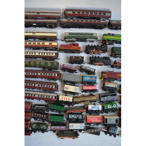 97 - Collection of unboxed previously run OO/HO gauge railway models to include Lima, Triang, HornbyMarkl... 