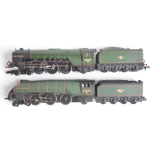 100 - Two N gauge electric steam locomotive models from Graham Farish (By Bachmann), both BR green late cr... 