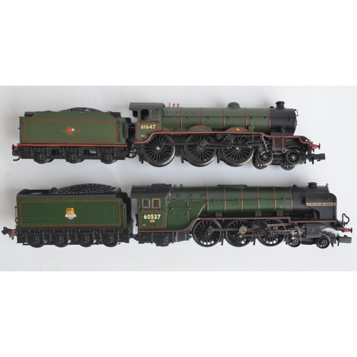 101 - Two N gauge electric steam locomotive models to include a Dapol ND-079C BR green late crest Class B1... 