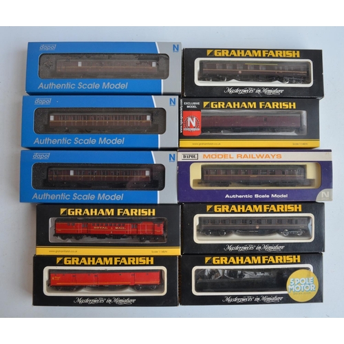 107 - Collection of N gauge passenger coaches and vans from Dapol and Graham Farish to include Grafar 3749... 