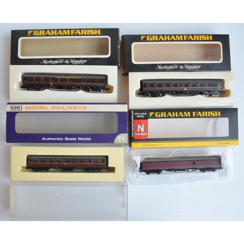 107 - Collection of N gauge passenger coaches and vans from Dapol and Graham Farish to include Grafar 3749... 