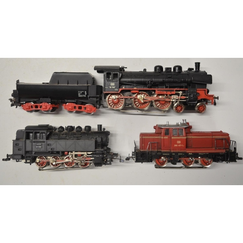 110 - Collection of HO gauge railway models from Marklin to include three electric locomotives, all 3 rail... 