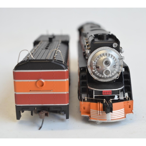 113 - Bachmann 11301 HO gauge S.P. 4-8-4 with smoke and HD light, model in excellent little used condition... 