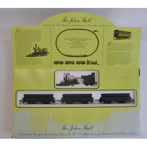 116 - Bachmann HO gauge 'The John Bull' electric steam train model set (item no 40-140), models in general... 