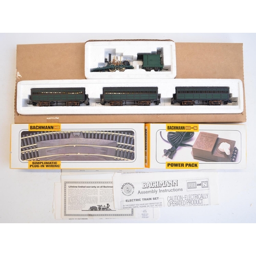 116 - Bachmann HO gauge 'The John Bull' electric steam train model set (item no 40-140), models in general... 