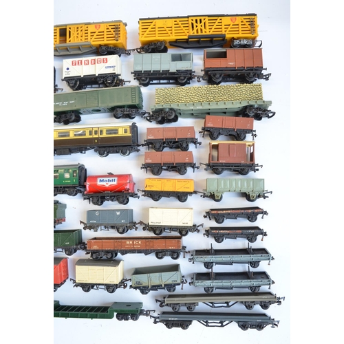 117 - Collection of previously run OO gauge railway models from Hornby Dublo, Triang and Wrenn and a boxed... 