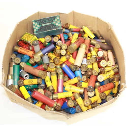 455 - Extremely large collection of vintage and modern cartridges, paper and plastic, Eley 8 gauge, Top Tr... 