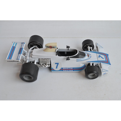 18 - Five large scale diecast vintage F1 models from Polistil and Corgi to include Corgi 1/18 scale JPS F... 