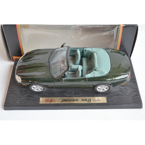 19 - Mixed collection of diecast model vehicles including generally very good condition unboxed examples ... 