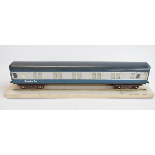 1170 - Professionally made formed clear acrylic/Perspex prototype model of a BR Mk.2 sleeper coach (never e... 