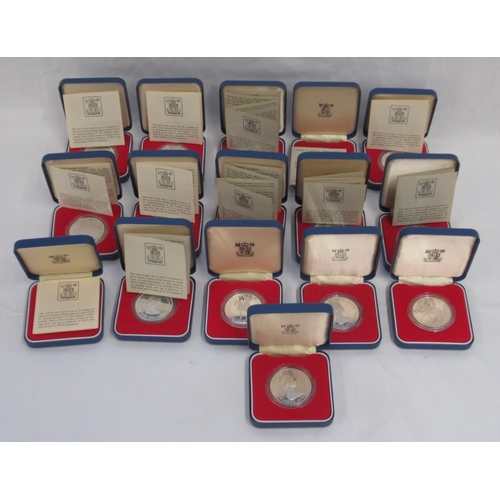 87 - Royal Mint - 16 1977 Queens Jubilee Silver Proof Crowns, 12 with Certificates, 4 lacking, predominan... 