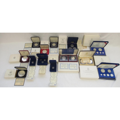 91 - Mixed collection of Silver Proof coins from Pobjoy Mint and Franklin Mint, all with CoA in original ... 