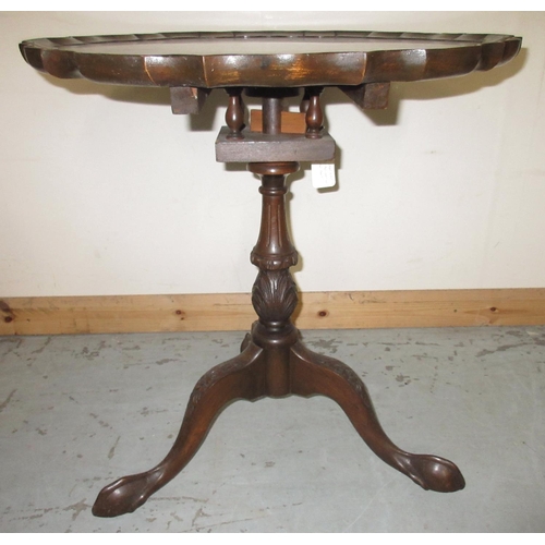 1309 - Geo. 11 style mahogany tripod table, piecrust carved top on birdcage column support, D61cm H64cm