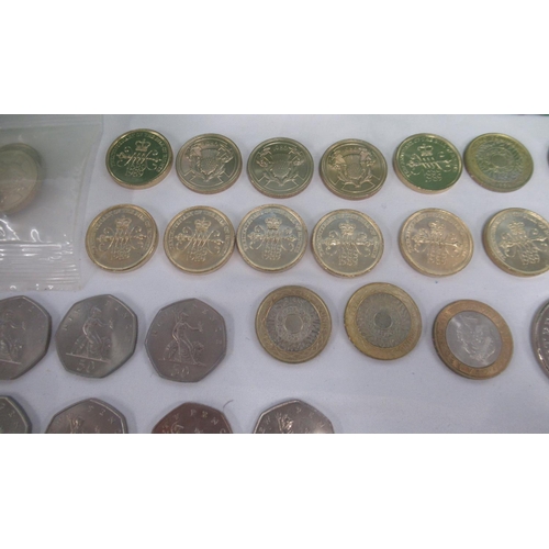 124 - Large mixed collection of British and some International coins, predominantly c20th and some c19th t... 