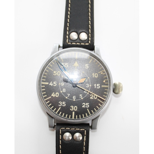 1350 - Luftwaffe oversized pilots wristwatch, WWII period.  B-Uhr by Stowa. Manual wind with onion crown, 2... 