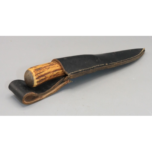 726 - Stag horn handle utility knife with leather sheaf