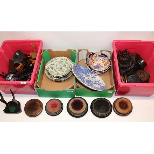 558 - Collection of Chinese and other wooden display stands, Japanese ceramics, etc. (4 boxes)