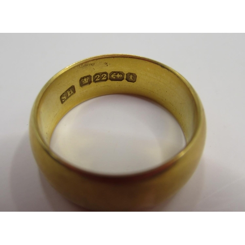 54 - 22ct yellow gold wedding band, stamped 22, size L1/2, 7.50g