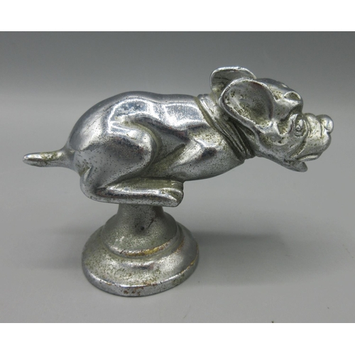 1275 - Car mascot in the form of a chasing dog, possibly Bonzo, H7cm