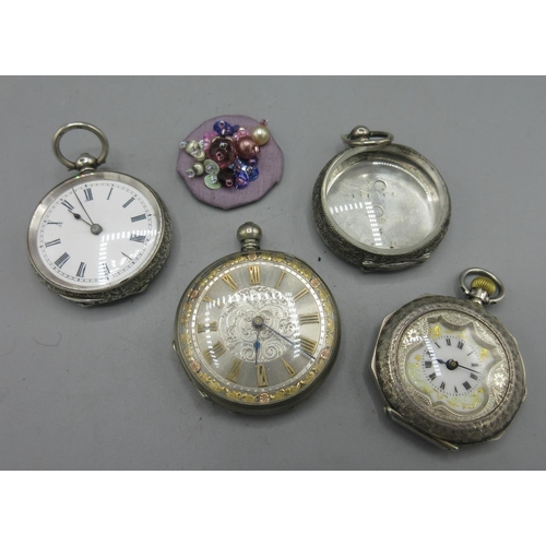 739 - 20th Century silver keyless pin set fob watch, white enamel Roman dial, bright cut case no. 163851, ... 